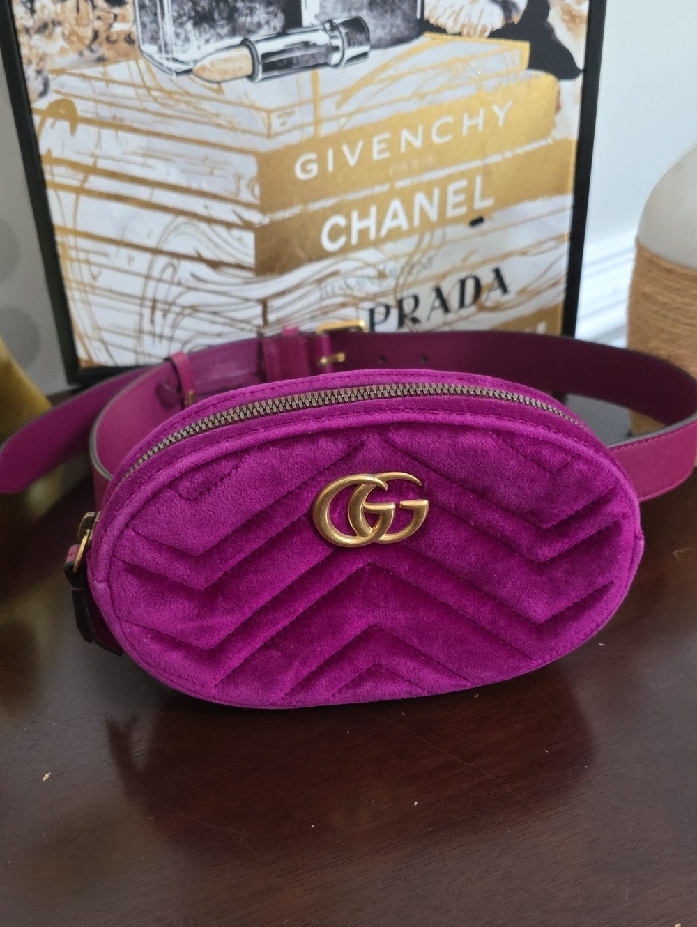 Gucci GG Marmont Matelasse Velvet Belt Bag